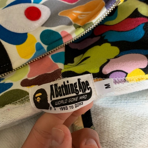 Bape multi-color half shark hoodie - Picture 5 of 8